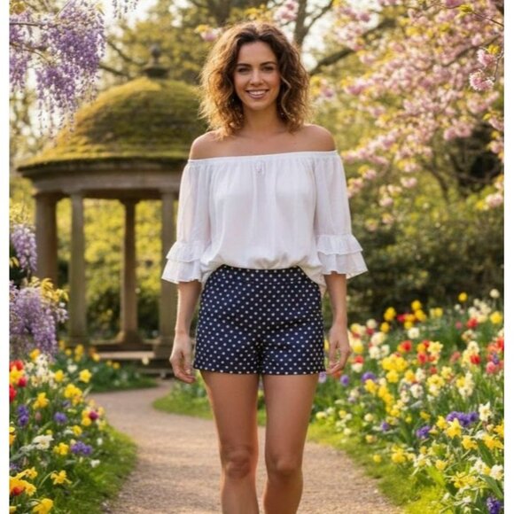 Tuckernuck Pants - Women's - Tuckernuck Blue & White Polka Dot Shorts, Size Medium